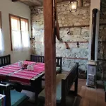 кулинарна софрица Hvoyna