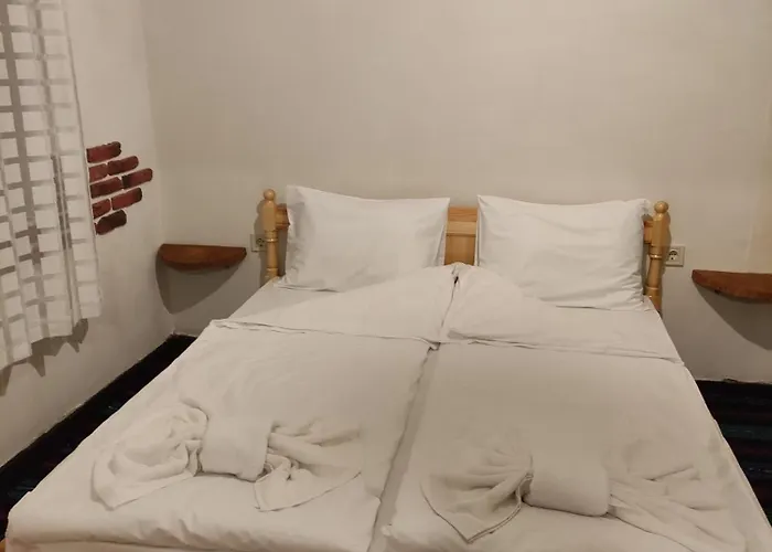 Guest house кулинарна софрица Hvoyna