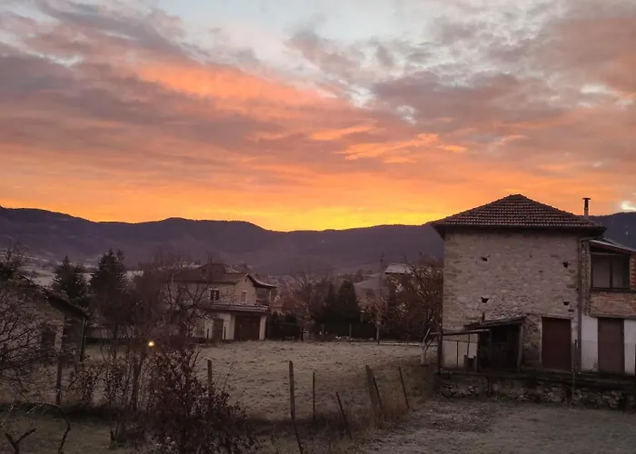 Guest house кулинарна софрица Hvoyna